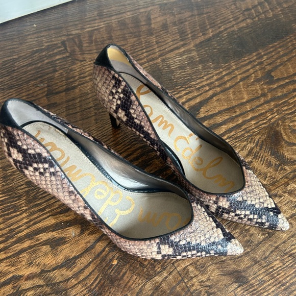 Sam Edelman Hazel Snakeskin Stiletto Heels Pump Size 10M - Picture 3 of 11